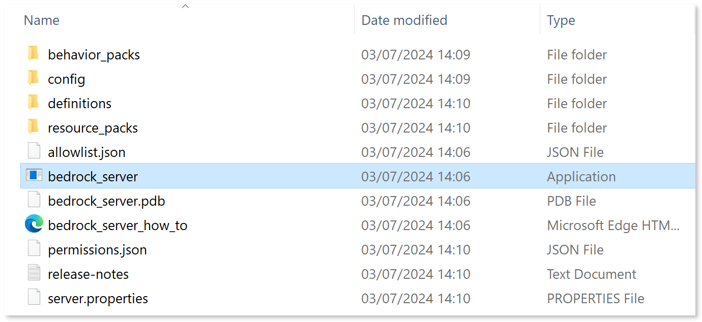 "bedrock_server" executable selected in File explorer.